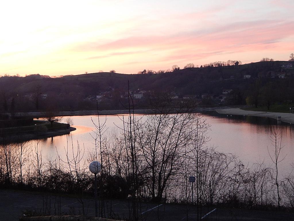 Camping Du Moulin Hotel Meyrieu-les-Etangs ภายนอก รูปภาพ